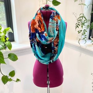STUNNING teal infinity scarf with velvet accents